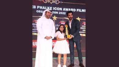 Daughter of Indore city Jiana Shah gets Dadasaheb Phalke Icon Award in Dubai