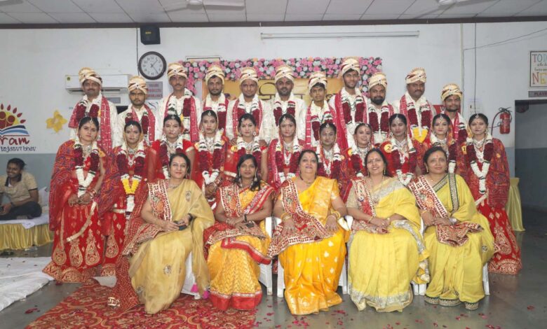 "Jeevan-Bandhan" Gharwa Pujan and 11 new couples tied together in marriage ceremony